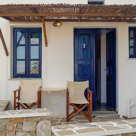 Coral Karavostasis (Folegandros)